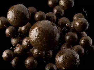 Boilies v dipu Delphin BreaX/SeaKER