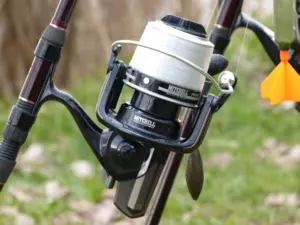 MITCHELL Naviják s přední brzdou AVOCAST 7000