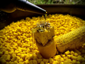 LK Baits Kukuřičné Pelety - Corn Pellets 10kg, 20mm