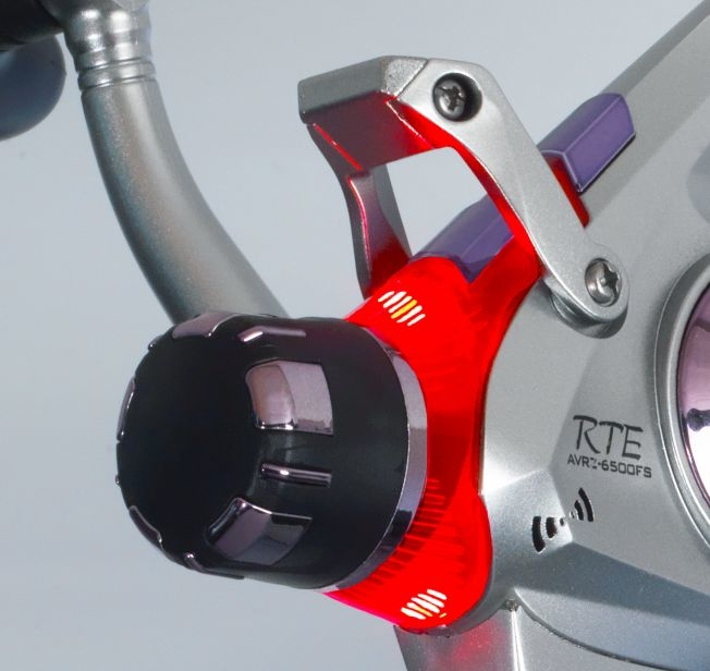 Naviják s volnoběžnou brzdou a signalizátorem Mitchell Avocet RTE