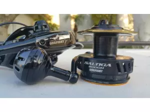 Poignée De Moulinet Daiwa Saltiga Dogfight 8000/8000H - Référence J21-6301 - Neuf D'usine