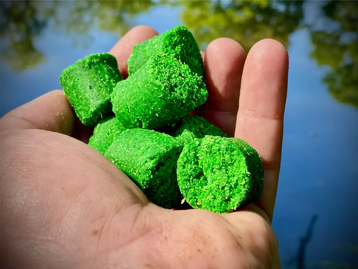 LK Baits Pellet Amur Special 10kg, 20mm