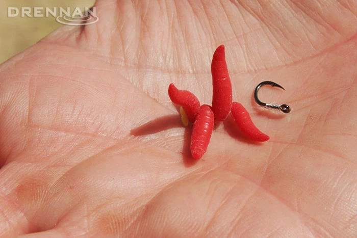 DRENNAN Červy Buoyant Maggot bloodworm red