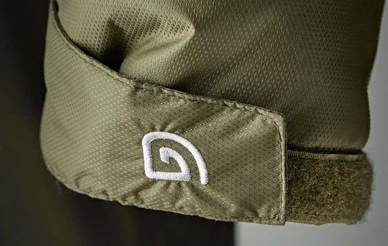 Vodělodolná zimní bunda - Trakker Elements Jacket