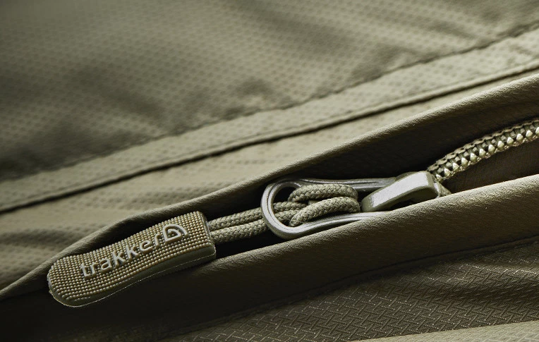 Vodělodolné zimní kalhoty - Trakker Elements Bib and Brace