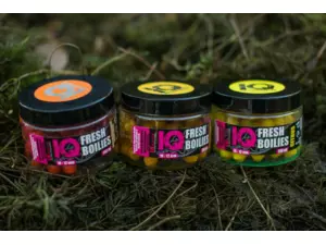 LK BAITS IQ Method Feeder Boilies Fresh 10-12mm,150 ml Pikantní broskev / Spicy Peach