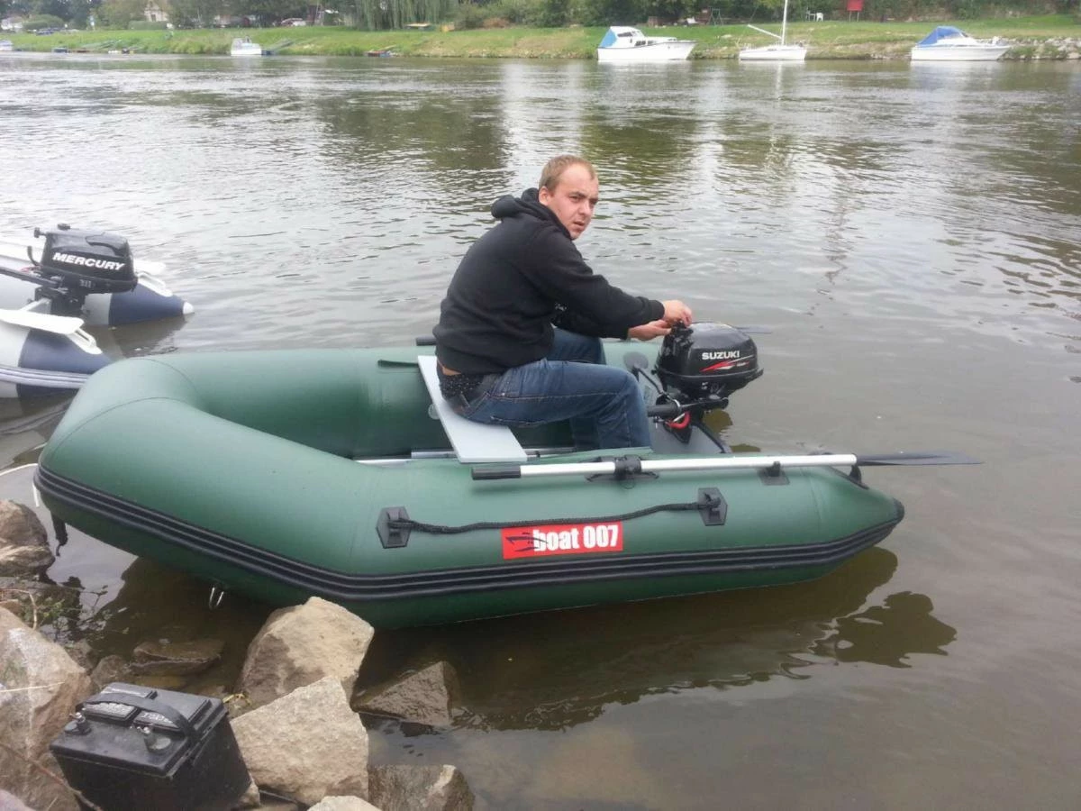 BOAT007 M250 - zelený